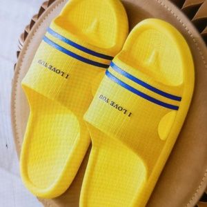 Open Toe Shower Slipper Non-Slip PVC House Shoes for Men Women (used)